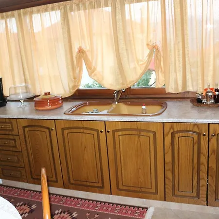 Apartment Xilini Folitsa House